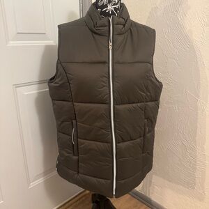 Zenana puffer vest